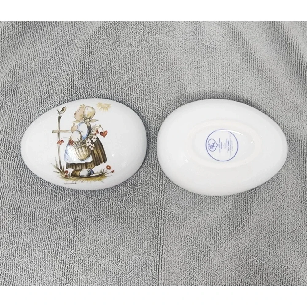 Vtg Sister Berta Hummel Original Porcelain Egg Shape Trinket/Jewelry Box